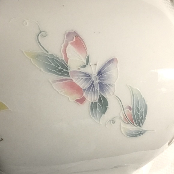 Aynsley LITTLE SWEETHEART Candy Jar & Lid 6 1/4" Tall - Picture 9 of 10